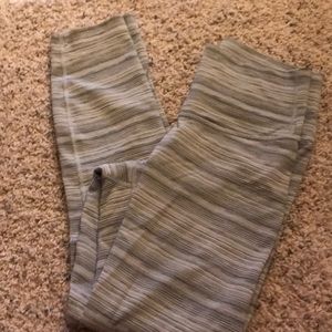Gray lulu lemon leggings size 4